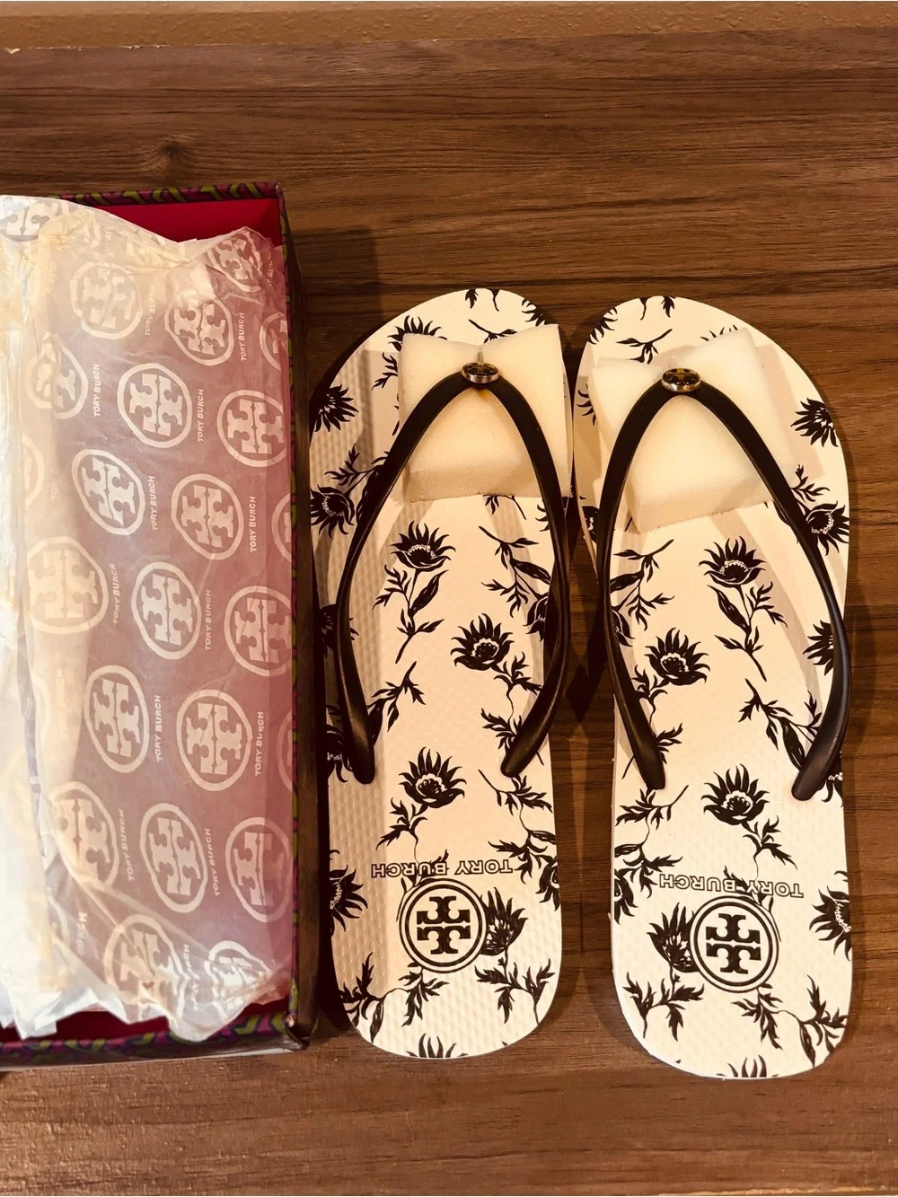 Tory Burch tory burch